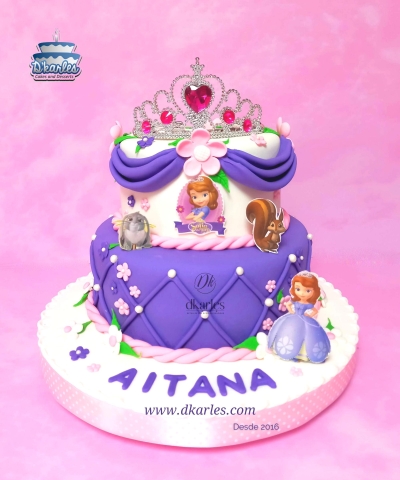 DKarles - Torta La Princesita Sofa